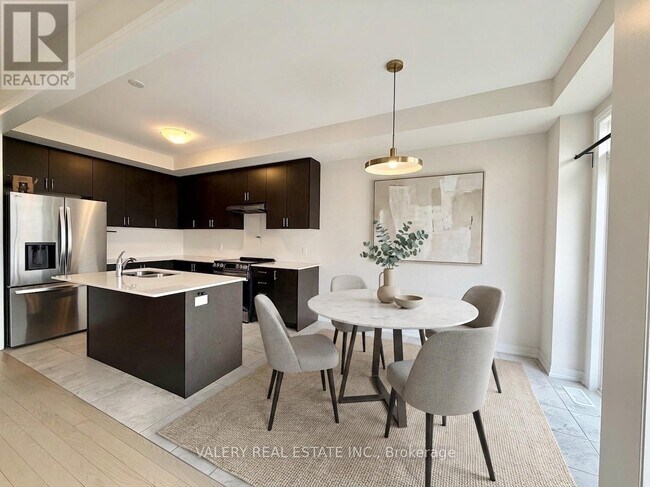 Photo du bâtiment - 420 Newman Dr