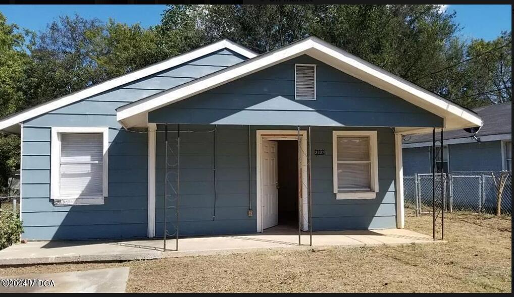Foto principal - 2332 Adams Ave