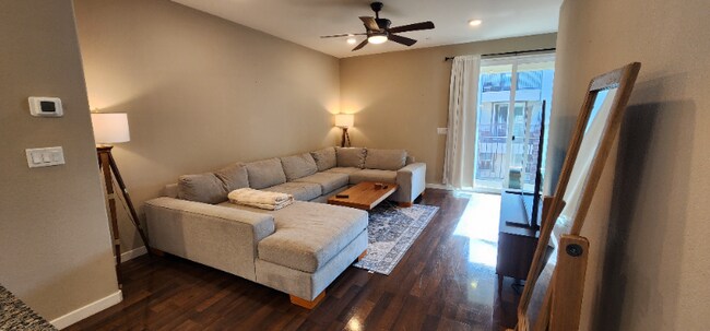 Foto del edificio - 3069 Meadow Run Walk