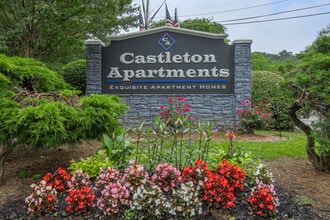 Building Photo - Castleton Apartments