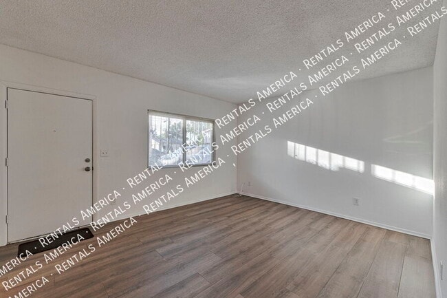 Foto del edificio - 749 E 6th St