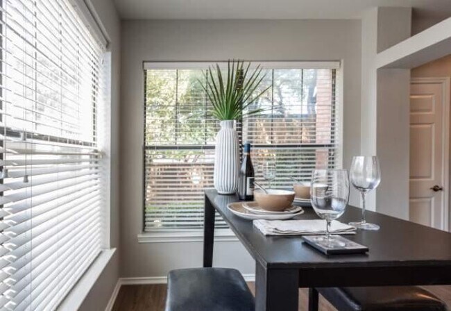 Foto del edificio - 1 bedroom in Dallas TX 75206