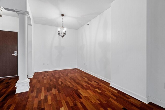 Foto del edificio - 317 Groveland Ave