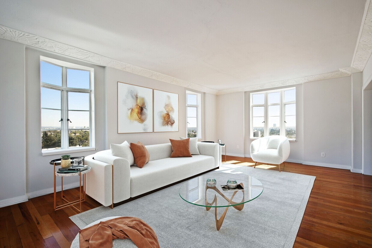 Foto principal - 1314 Hayworth Ave