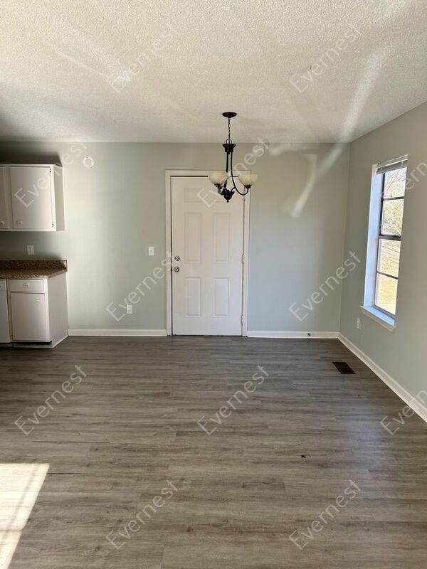 Building Photo - 2201 Pentland Dr