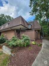 Building Photo - 246 Brookberry Cir