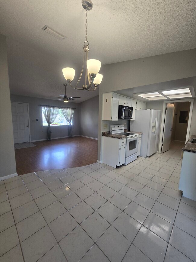 Foto del edificio - 8425 SW 107th Pl
