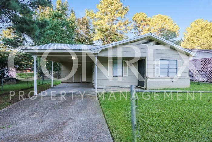 Primary Photo - Quaint Three Bedroom for Rent