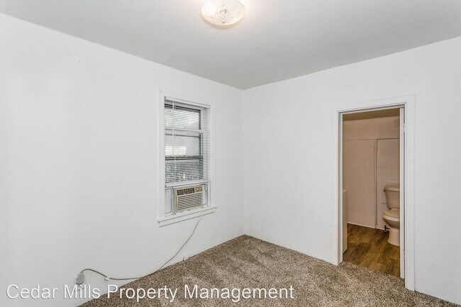 Building Photo - 1 br, 1 bath House - 304 N Elder