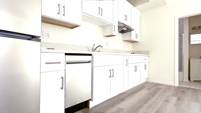 Building Photo - 1418 12th St