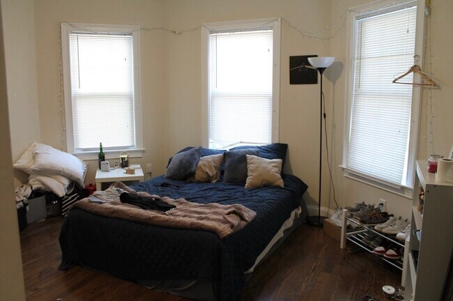 Foto del edificio - 34 Circuit St