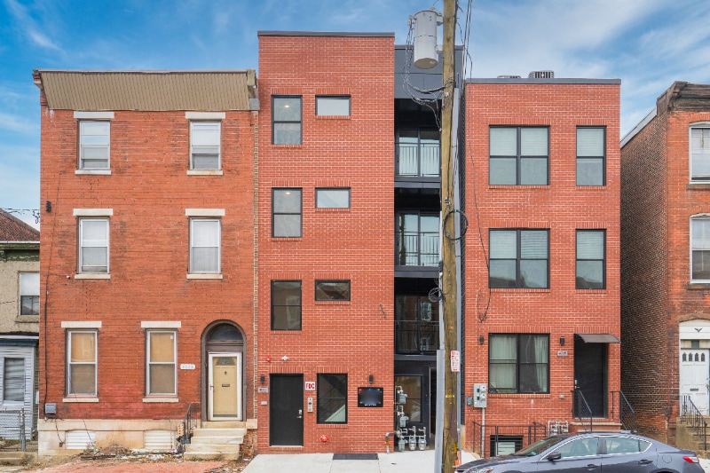 Primary Photo - 4021 Haverford Ave