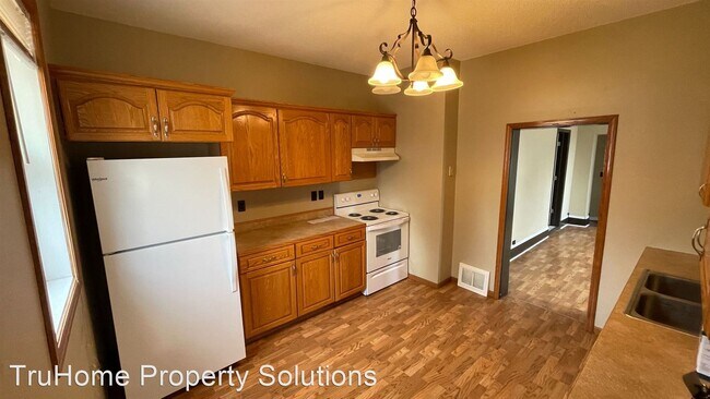 Building Photo - 3 br, 2 bath House - 1724 4th Ave N