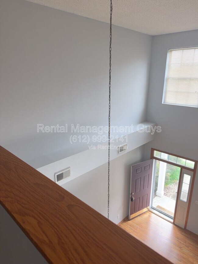 Foto del edificio - 1013 Newport Ave