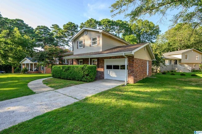 Building Photo - 1064 Sherbrooke Dr