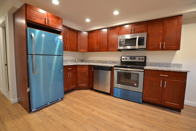 Foto del edificio - 79 Brighton Ave