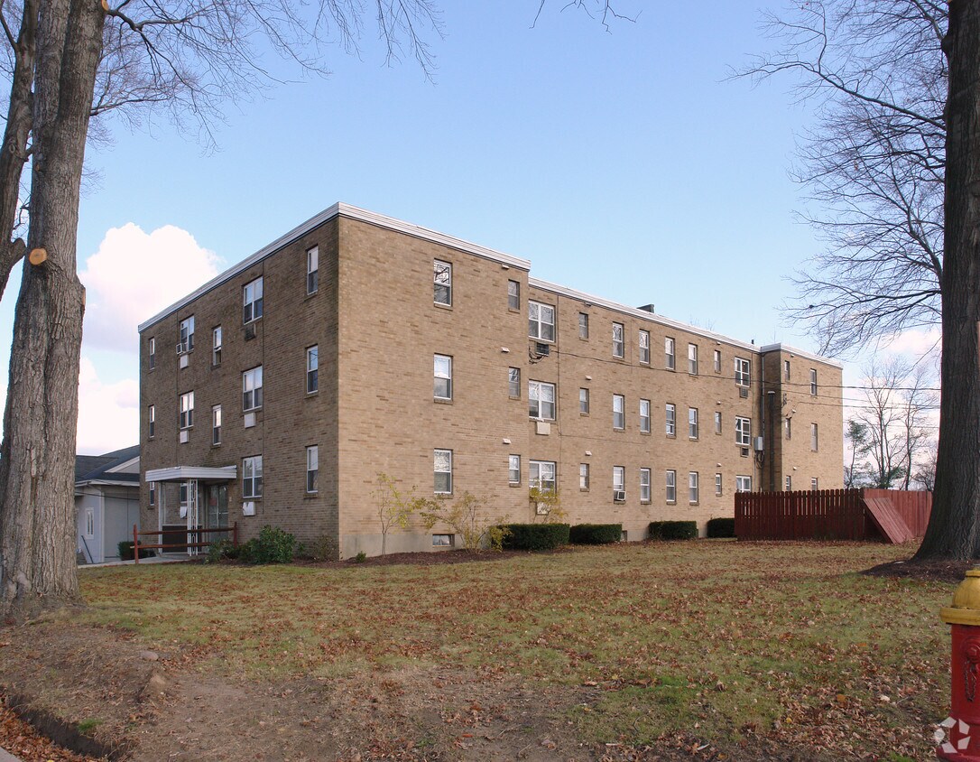 Building Photo - 48 South St