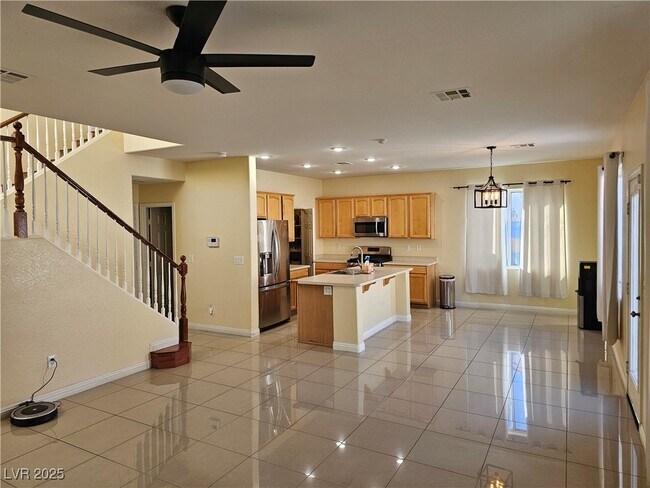 Foto del edificio - 3732 Shimmering Creek Ave