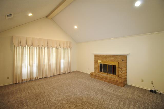 Foto del edificio - 1327 High Ridge Dr