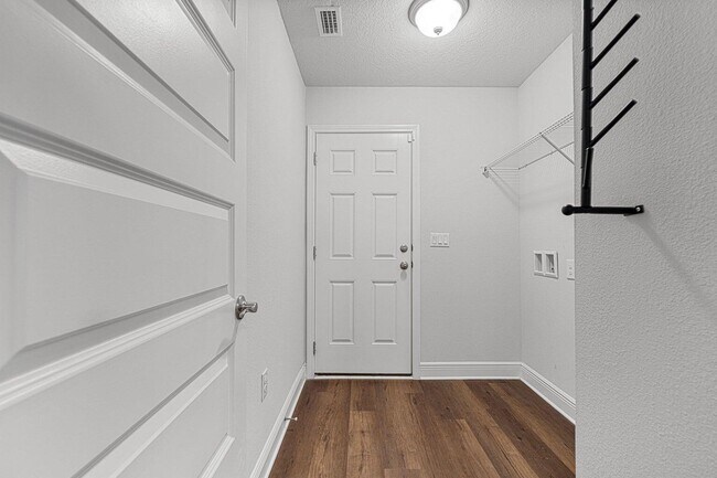 Foto del edificio - 103 Ridgeway Cir