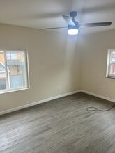 Building Photo - 716 Maplewood Ave