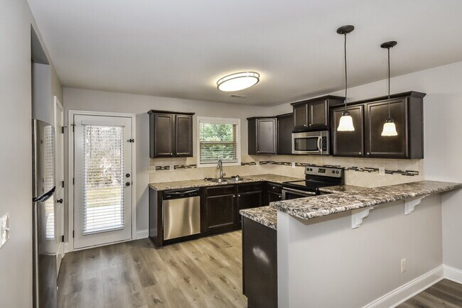 Building Photo - 453 Charleston Pl