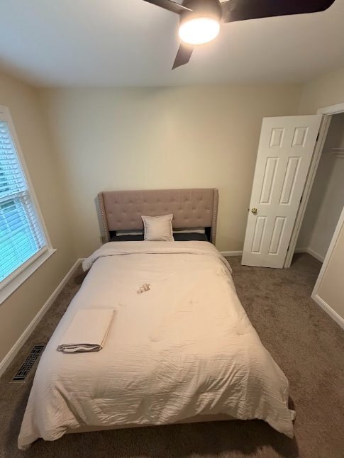 Foto del edificio - 6811 Sawmill Cir