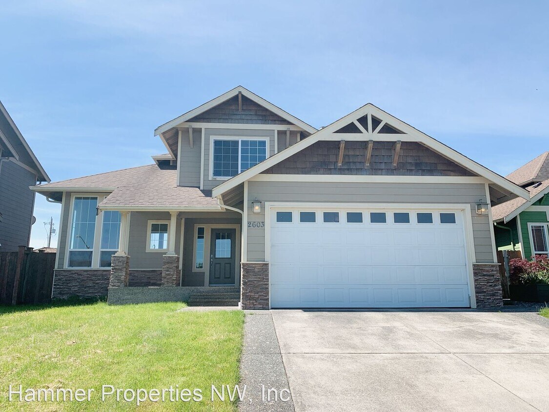 Primary Photo - 3 br, 2.5 bath House - 2603 Pacific Highla...
