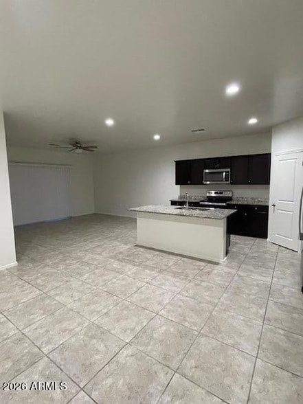 Foto del edificio - 4625 W Lemon Ave