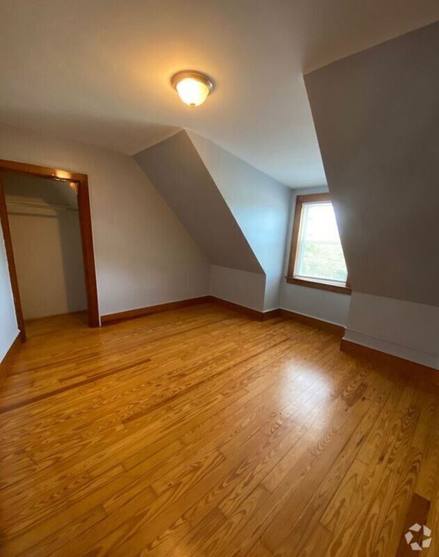 Notre Dame Student Apartments for Rent Manchester, NH 32 Rentals