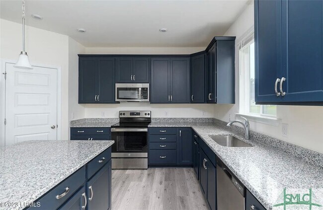 Building Photo - 99 Mainland Lakes Dr