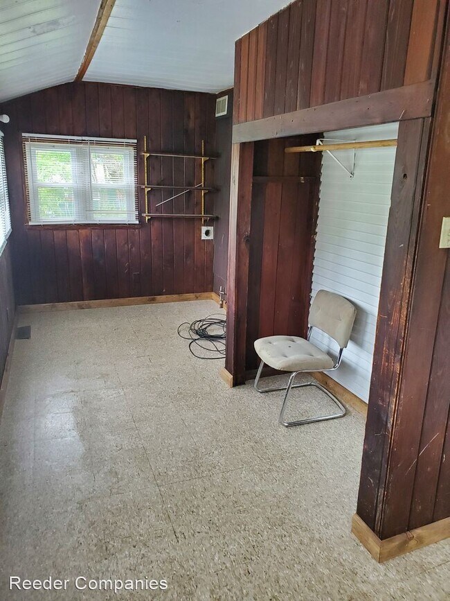 Building Photo - 2 br, 1 bath House - 283 N. Hamilton Street