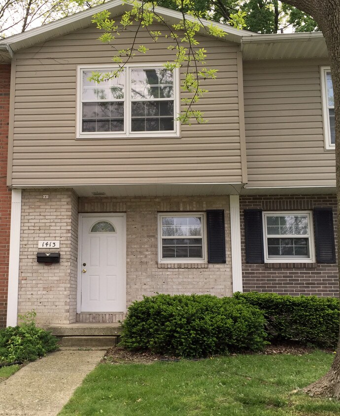 Primary Photo - 1413 Lincolnshire Dr