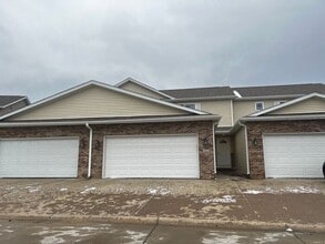 Building Photo - 162 War Admiral Lane