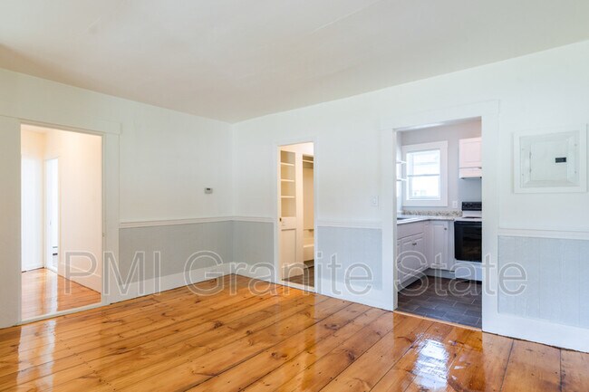 Building Photo - 38 Souhegan St