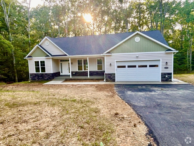 Building Photo - 28987 Lockes Hill Rd