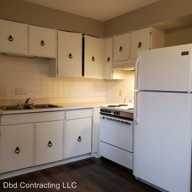 Building Photo - 6305 Nina Dr