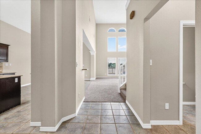 Building Photo - 7414 Lake Micala Dr
