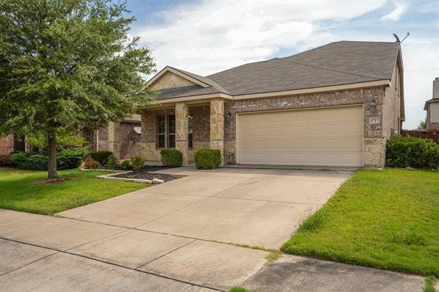 Building Photo - 4717 Hidden Pond Dr
