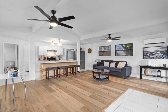 Foto del edificio - 110 Lakeview Shores Dr