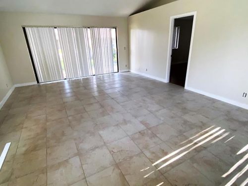 Foto del edificio - 701 Club Dr