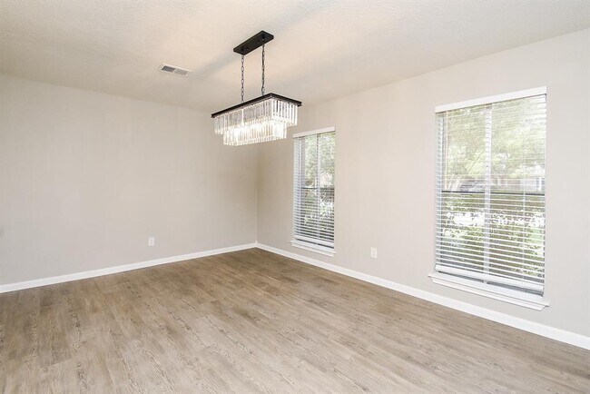 Building Photo - 7503 Bairnsdale Ln
