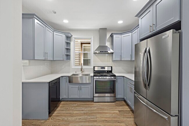 Building Photo - 168 Jaques St