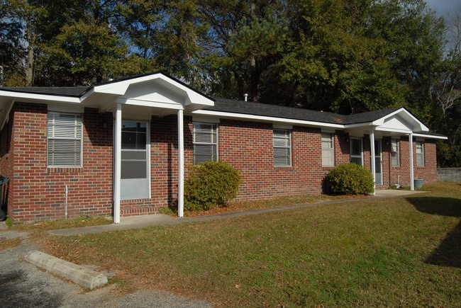 Building Photo - Hyde Avenue Apartments