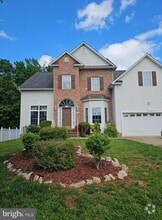 Building Photo - 1140 Happy Ridge Dr