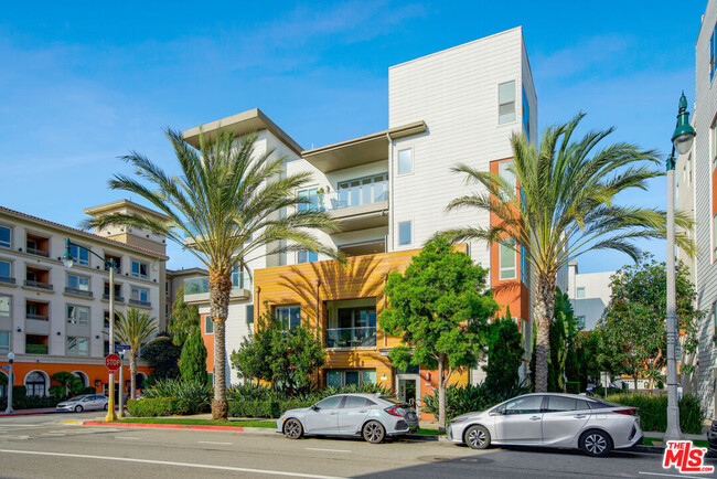 Foto del edificio - 12698 Sandhill Ln