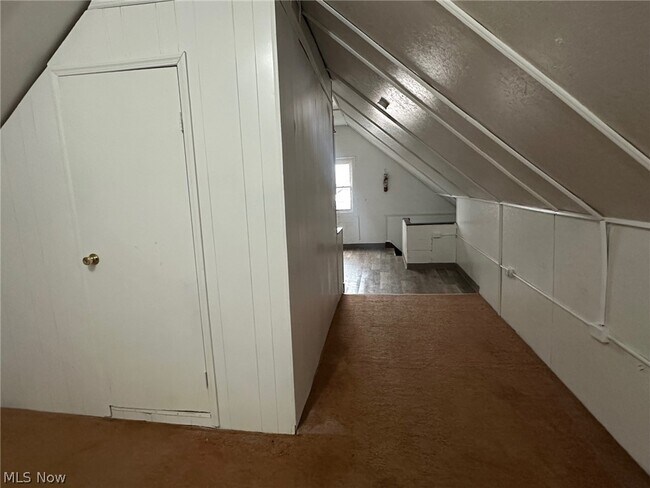 Foto del edificio - 1764 Algonac Rd