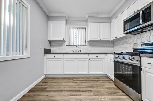 Building Photo - 3617 Carlota Blvd