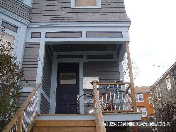 Foto del edificio - 839 Parker St