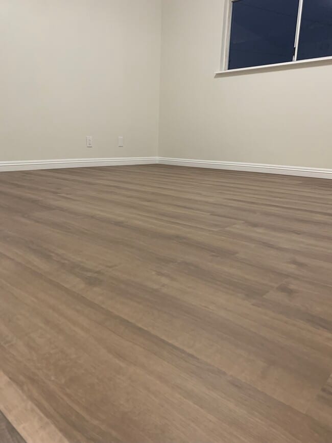Foto del edificio - 16239 Grand Ave